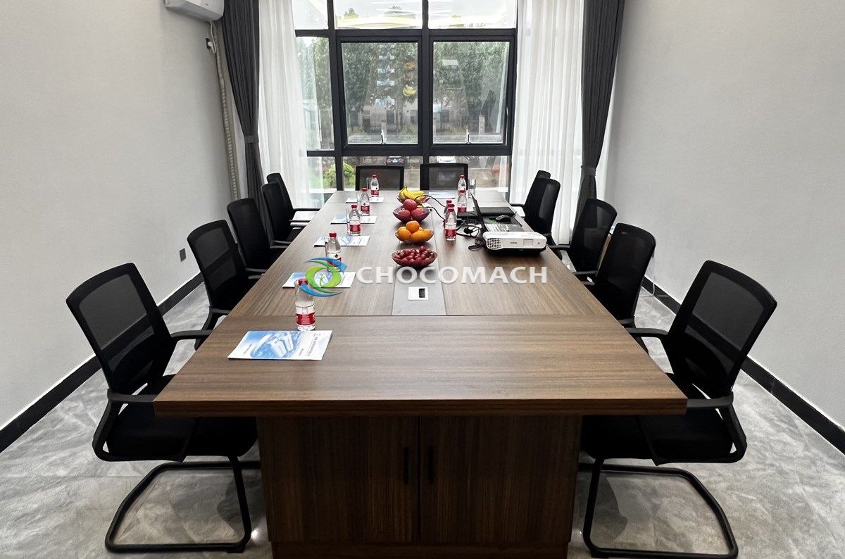 chocomach-hydraulic oil press meeting room